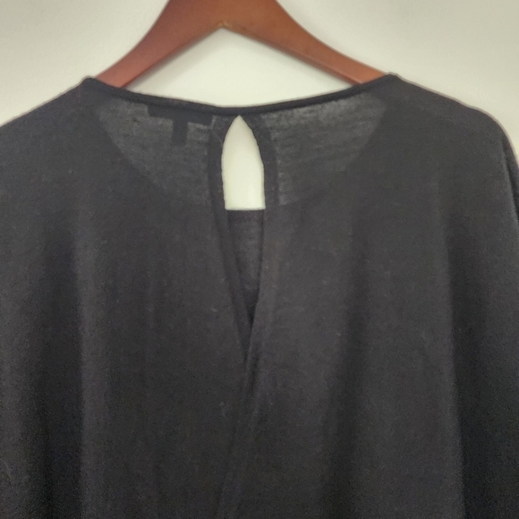 Eileen Fisher Fine Merino Wool Jersey Pullover Keyhole back Size Small - Picture 9 of 11